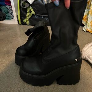 Windsor Boots